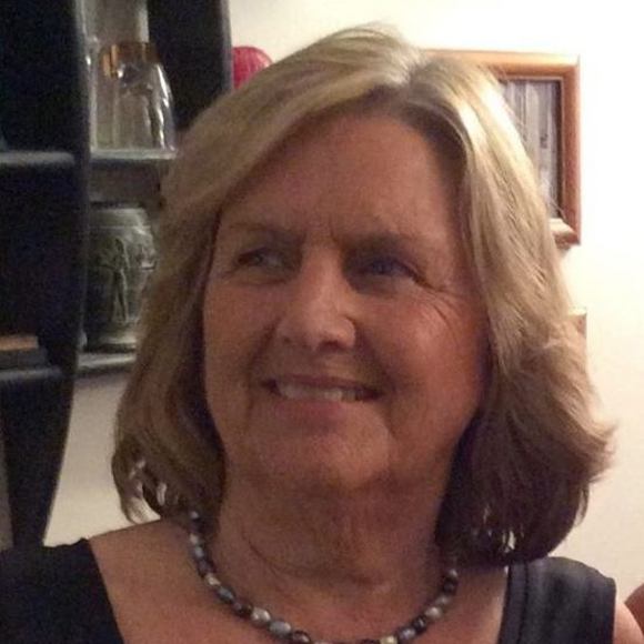 Meet your Posher, Shirley - Picture 1 of 1